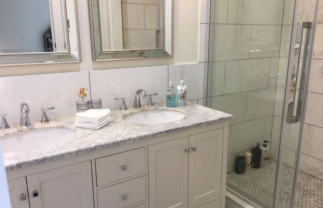 Beautiful 4BR Downtown House, Sleeps 10 - Foto 29