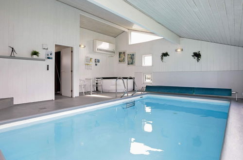 Photo 3 - 10 Person Holiday Home in Hjorring