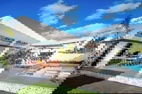 Photo 14 - New Seaside Vacation Villa With Hotel Amenities v9