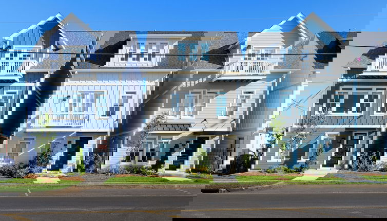 Foto 1 - The Monroe by AvantStay – Stylish Group Stay with Easy Access to Attractions