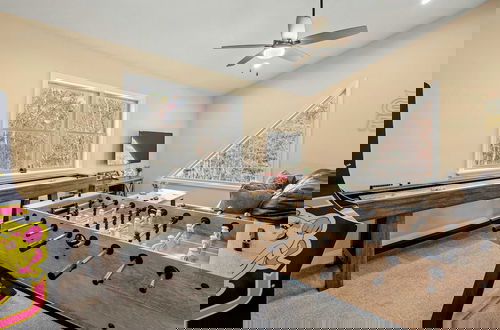 Photo 4 - Stephen Way by Avantstay Hot Tub + Game Room Albrightsville