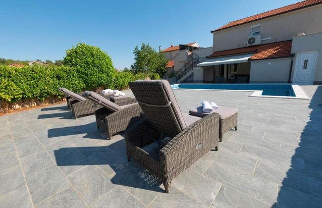 Charming Villa Peso - Foto 24