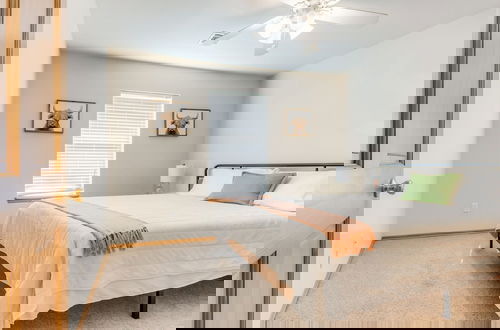 Photo 5 - 5-bedroom With 6 Beds for Social Gathering