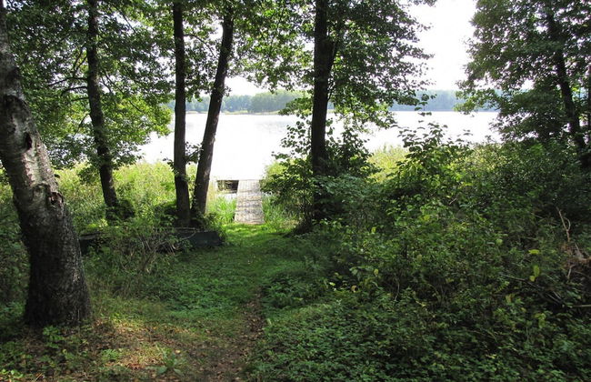 Great Holiday Home in the Middle of Nature and Right on the Lake, Natac Wielka - Foto 16