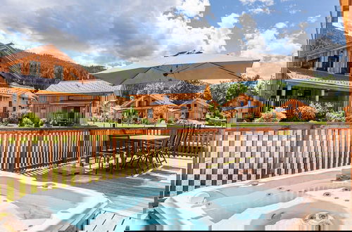 Photo 13 - Modern Chalet With Whirlpool