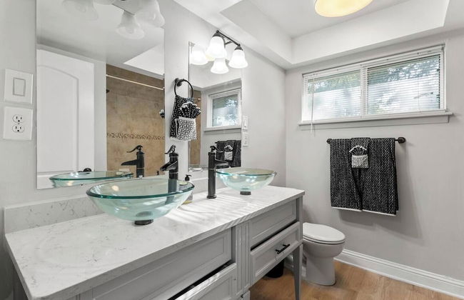 Spacious 4Bed Home in South Atx -Monthly - Photo 21