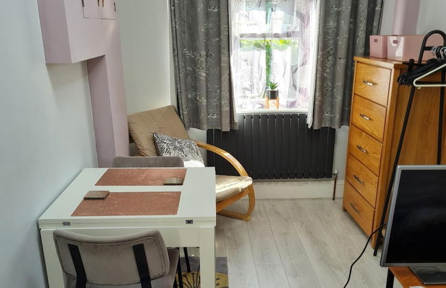 1 Bedroom Annex - 2 Mins From Train Station - Foto 5