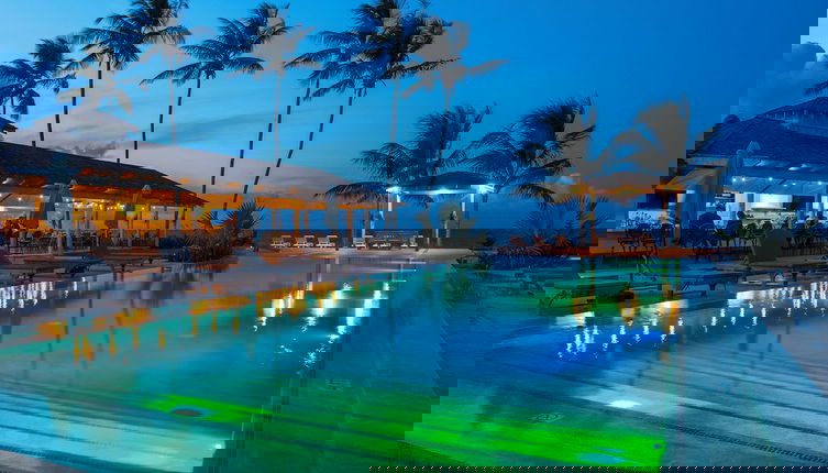 Photo 1 - Tropical Escape: Charming Cottage With Resort Privileges
