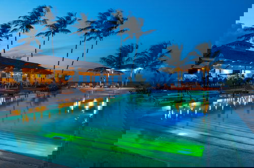 Photo 1 - Tropical Escape: Charming Cottage With Resort Privileges