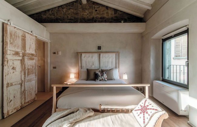 Stone House - Photo 31