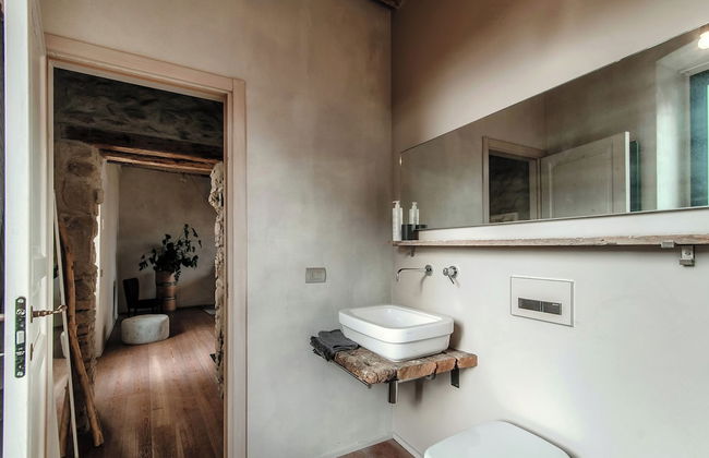 Stone House - Photo 28