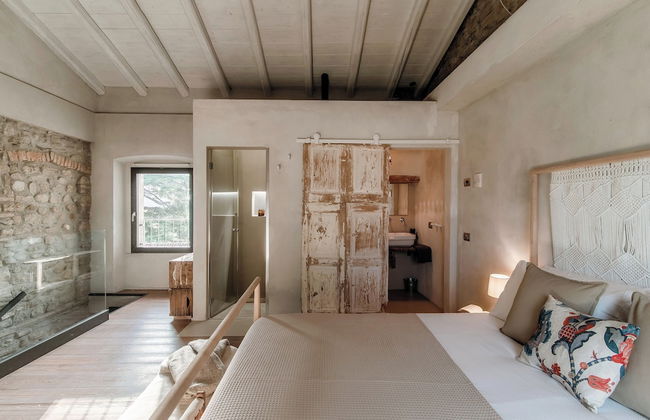 Stone House - Photo 37