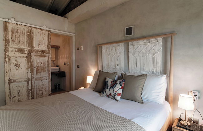 Stone House - Photo 36