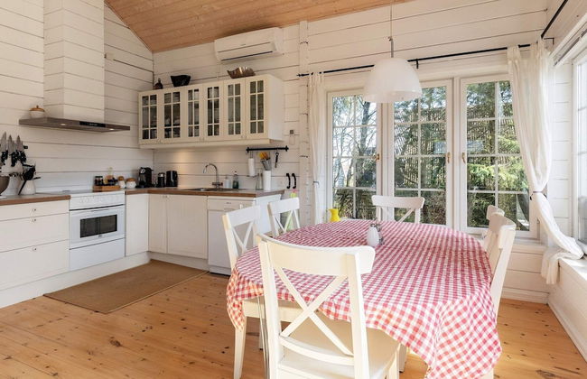 7 Person Holiday Home in Logstor - Foto 4