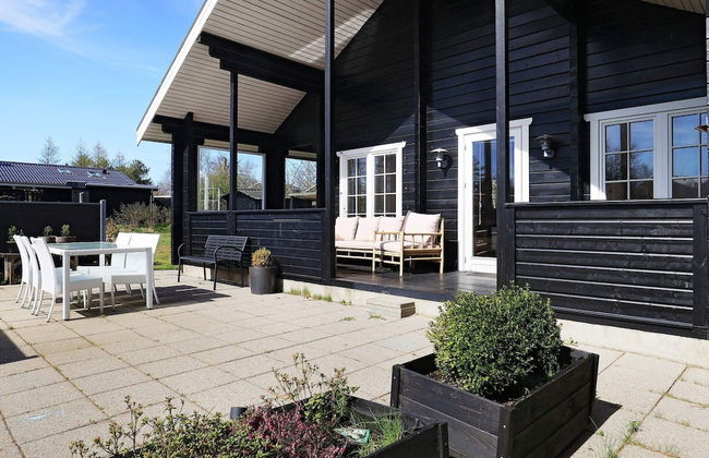 7 Person Holiday Home in Logstor - Foto 15