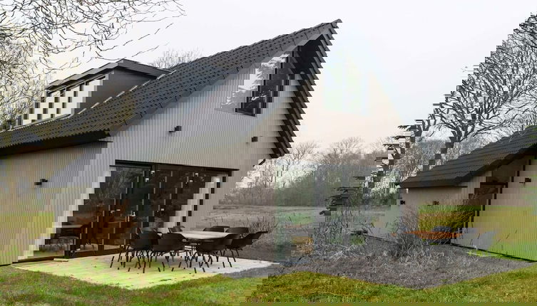 Photo 1 - Lovely Villa in the Middle of Nature