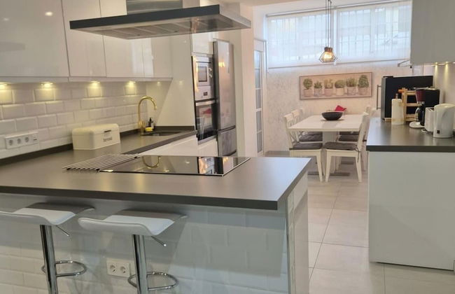 Luxurious Three Bedroom Duplex Apt Close to Beach - Foto 7