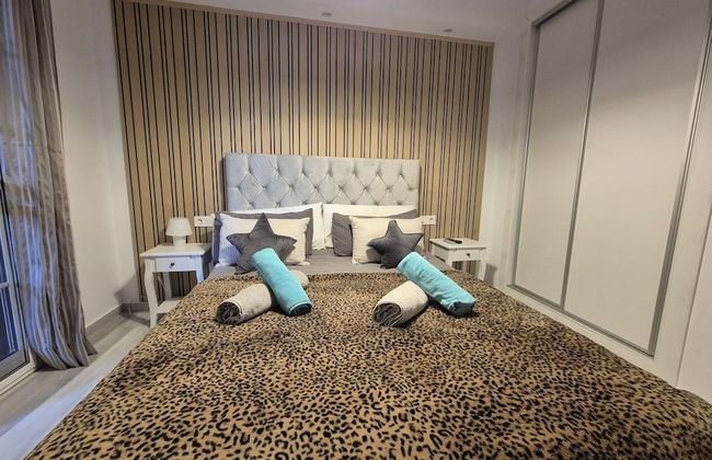 Luxurious Three Bedroom Duplex Apt Close to Beach - Foto 2