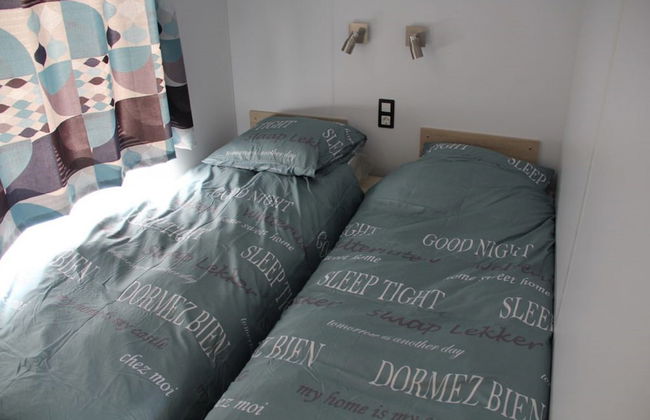 Modern 6-person Chalet in the Frisian Countryside, 3 Bedrooms and Wifi - Foto 37