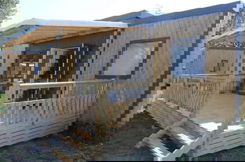 Foto 1 - Modern 6-person Chalet in the Frisian Countryside, 3 Bedrooms and Wifi