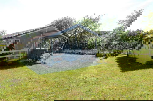 Foto 1 - Pretty Bungalow in Wrzosowo With Garden