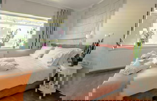 Photo 3 - Mets Suites