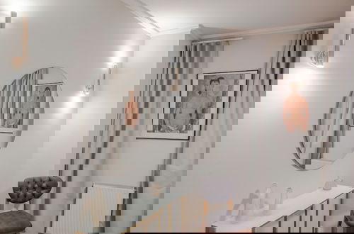 Photo 11 - Mets Suites