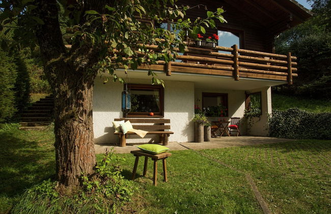 Cozy Chalet With Fireplace, Located in Wooded Area - Foto 28