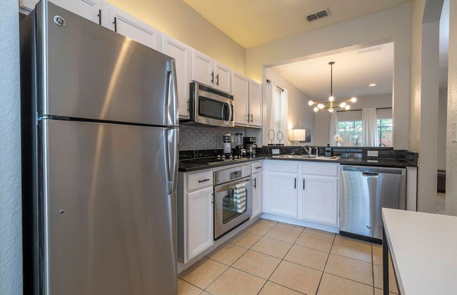 Cozy 4BR Regal Oaks w hot tub - Foto 6