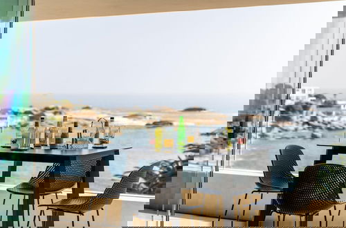Photo 4 - Amashe - Luxury Apt With Jacuzzi and Ocean Views