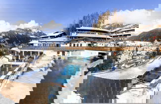 Foto 1 - Appartamento con 3 camere da letto a Matrei in Osttirol con piscina e giardino