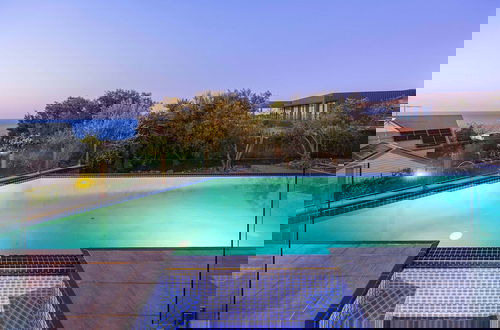 Photo 19 - Bella Vista Heated Pool Spa With Stunning View