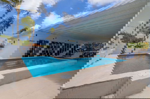 Foto 67 - Secluded Beachfront Gem Pool Patio View BBQ