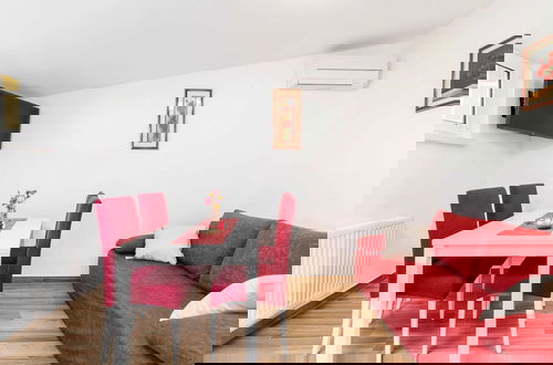 Foto 15 - Fancy Apartments Dream - Standard One Bedroom Apartment With Balcony and Sea View