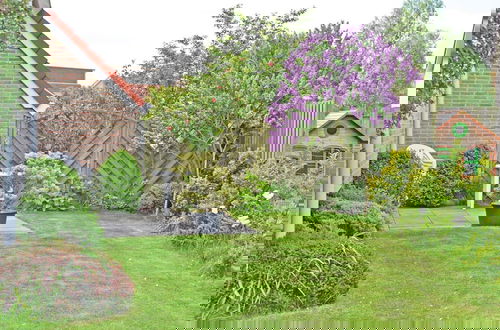 Foto 26 - Amazing Holiday Home With Garden