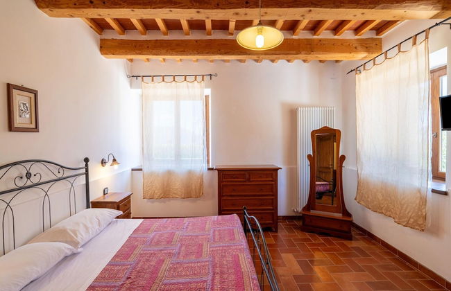 Country House in Marche With Pool & Views - Photo 8