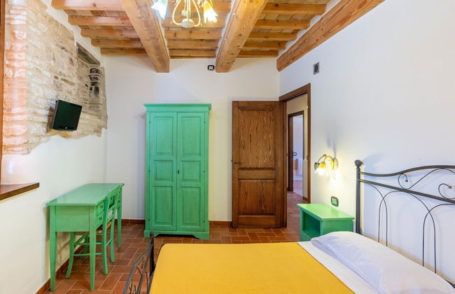 Country House in Marche With Pool & Views - Photo 6