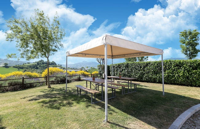 Country House in Marche With Pool & Views - Photo 31