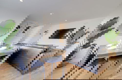Photo 8 - Modern Apartment Near D.C. Landmarks