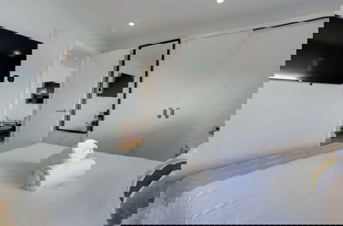 Photo 5 - Modern Apartment Near D.C. Landmarks
