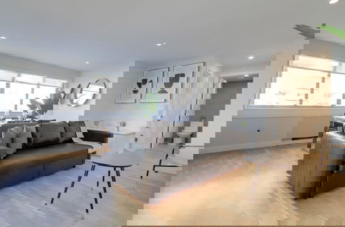 Photo 16 - Modern Apartment Near D.C. Landmarks