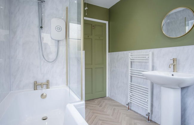 Pink Cottage - 4 Bedrooms & Hot Tub - Tenby - Foto 34