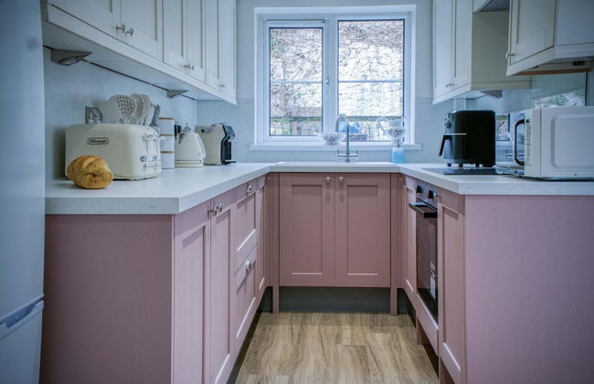 Pink Cottage - 4 Bedrooms & Hot Tub - Tenby - Foto 19