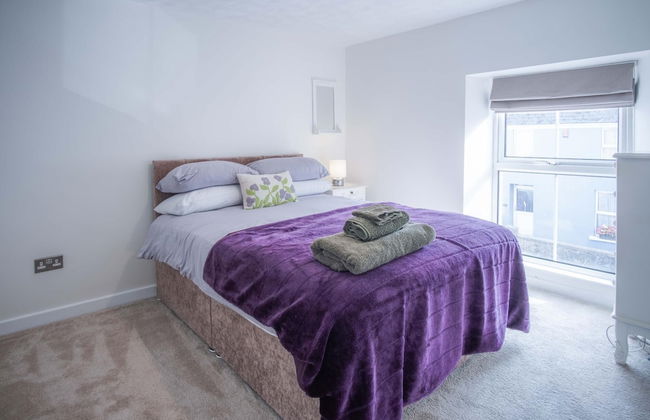 Pink Cottage - 4 Bedrooms & Hot Tub - Tenby - Foto 8