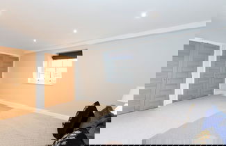 Photo 3 - Stunning Central Windsor Town House