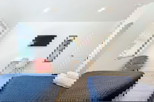 Foto 4 - Los Patios Home Suites