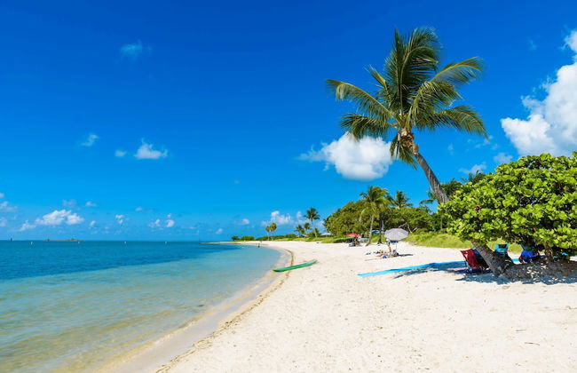 Luxury Seaside Escape Pool Dock Scenic Views - Foto 80