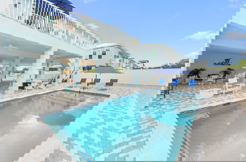 Foto 42 - Blue Pearl Waterfront Oasis w Pool 70 Dock