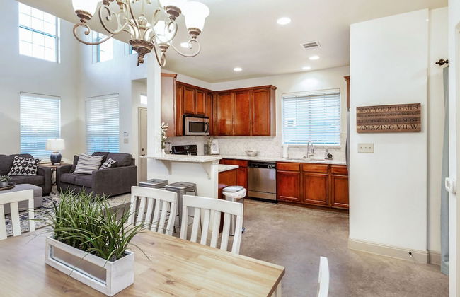 Upstay - 2-home Complex in Govalle for 18ppl - Foto 3