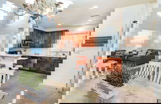 Foto 3 - Upstay - 2-home Complex in Govalle for 18ppl